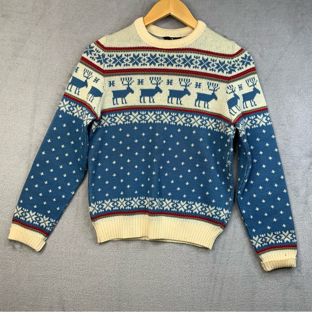 Demetre  100% Pure Lamb Wool Blue and White Reindeer Sweater. Ladies size Large.
